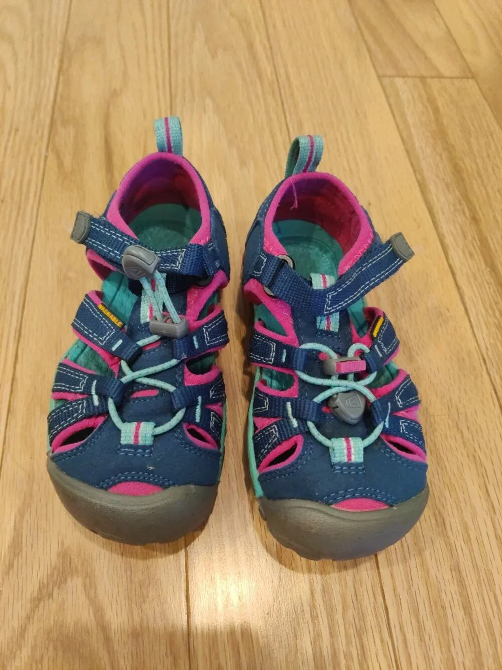 Keen sandals toddler size 11